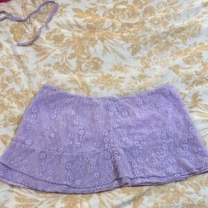 Edikted Lilac Lace Women Shorts